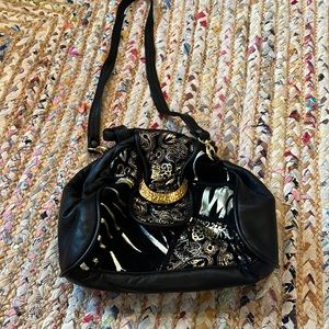 VINTAGE HANDBAG